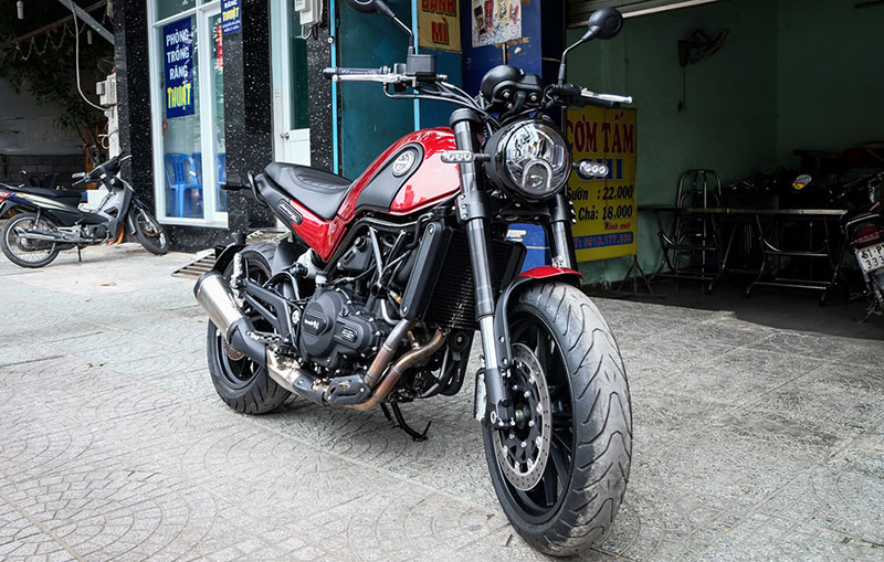 Benelli Leoncino giá 148 triệu đồng tại Việt Nam